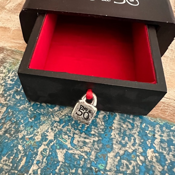 UNO de 50 Wood Jewelry Box - Picture 2 of 3